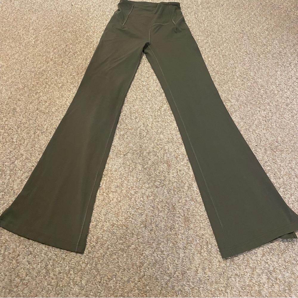 Lululemon flared align size 4
